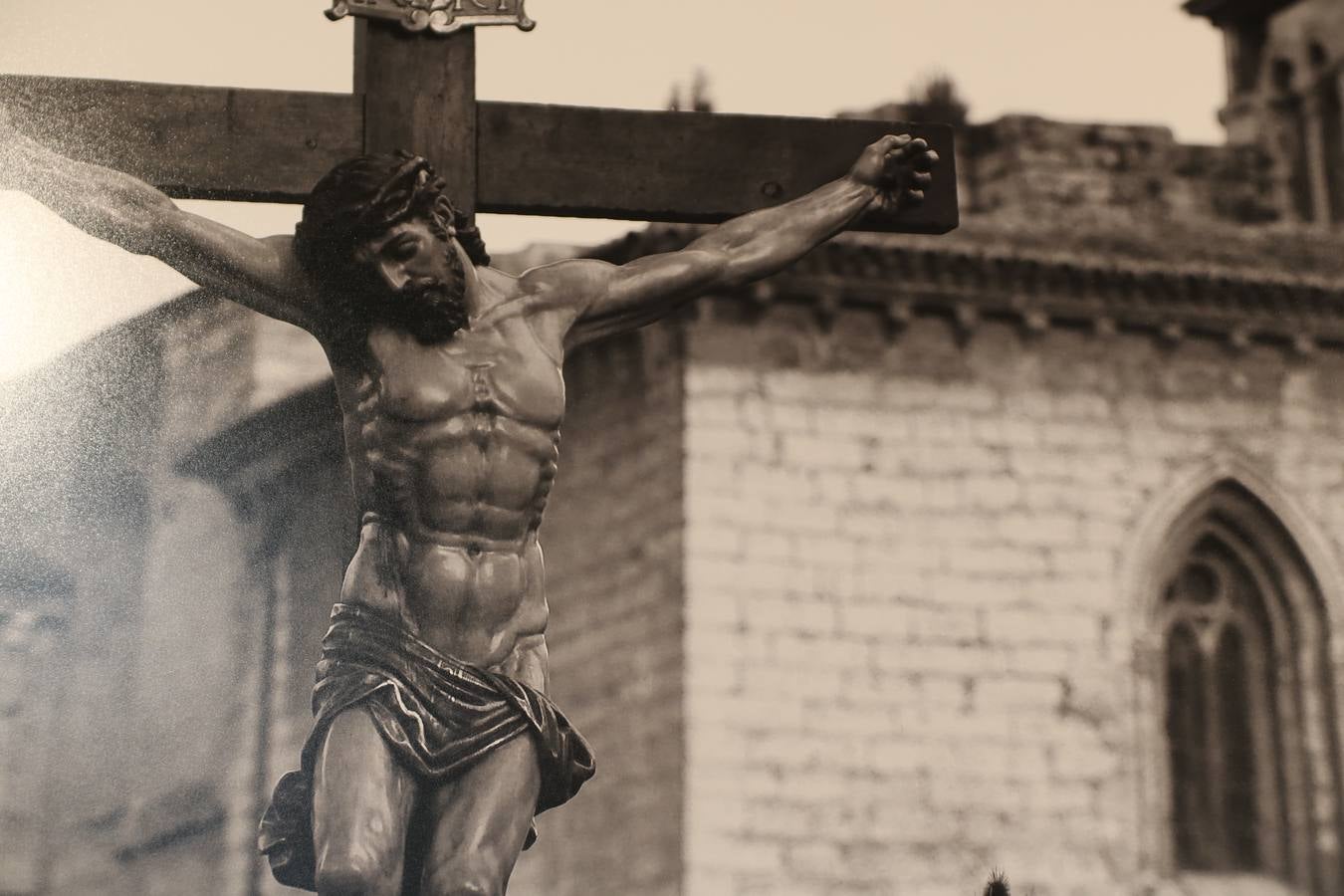 Una muestra sobre la Semana Santa de Valladolid y las dos Medinas puede verse en la Oficina de Turismo de la capital