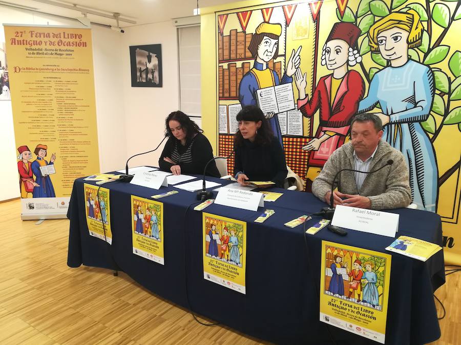 Cristina Pérez Tejera, presidenta de Alvacal; Ana Redondo, concejala de Cultura y Turismo, y Rafael Moral, vicepresidente de Alvacal,durante la rueda de prensa.