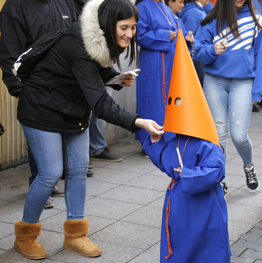 Fotos: Los niños inauguran la Semana Santa de Palencia