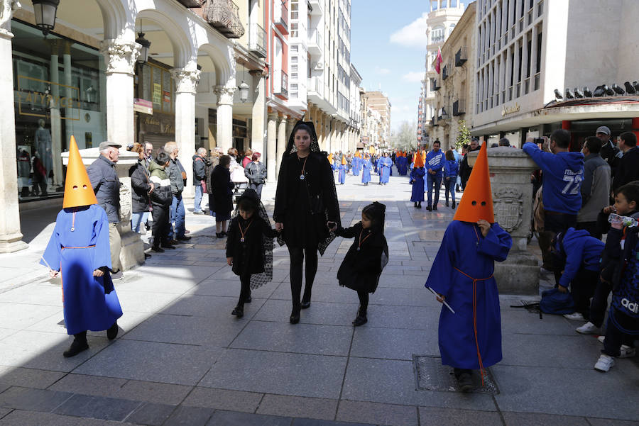 Fotos: Los niños inauguran la Semana Santa de Palencia