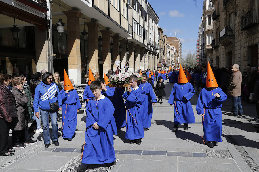 Fotos: Los niños inauguran la Semana Santa de Palencia