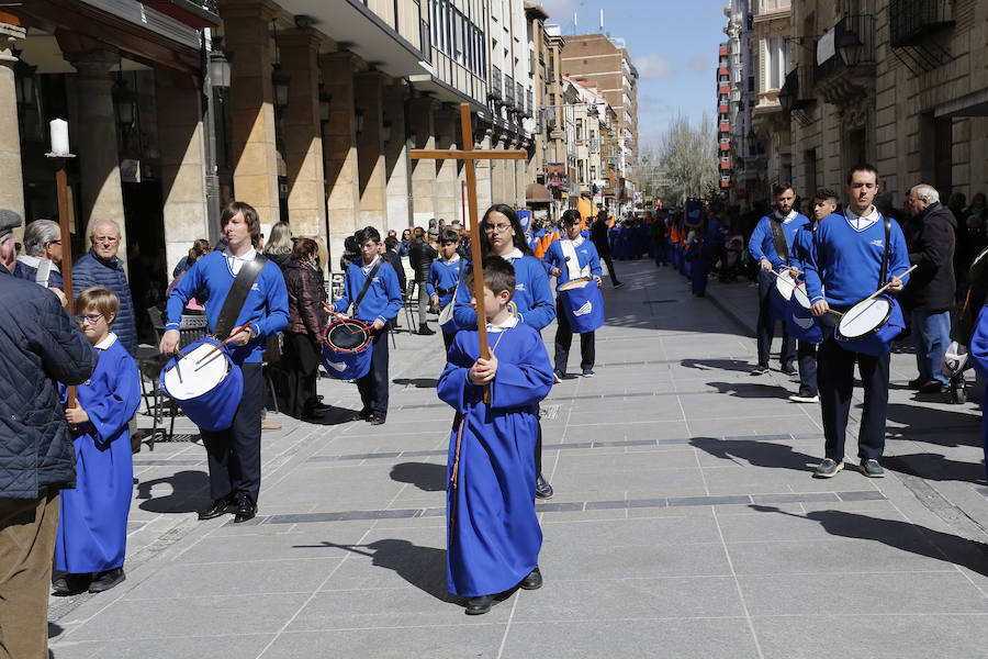 Fotos: Los niños inauguran la Semana Santa de Palencia