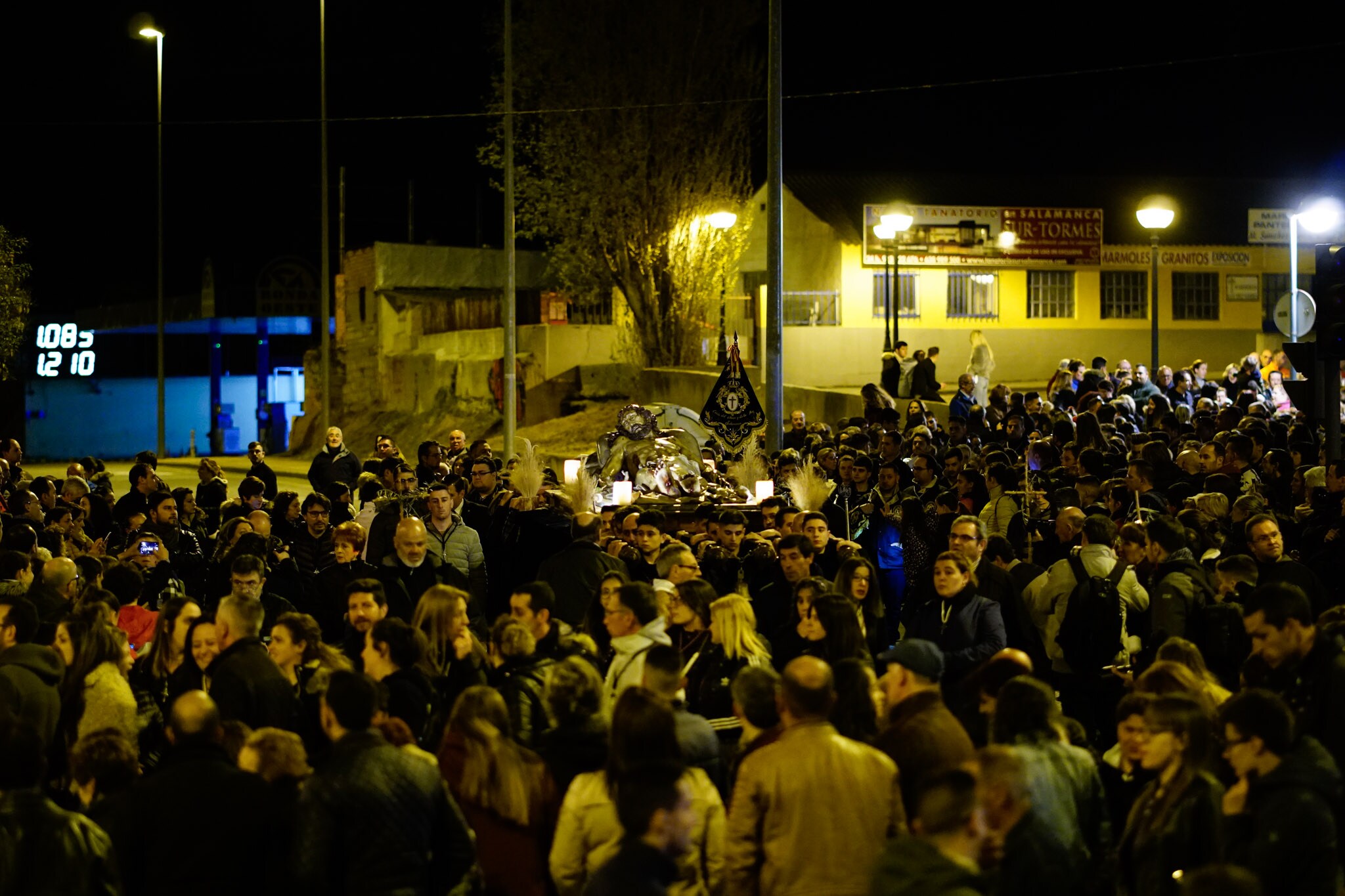 Fotos: Traslado del Cristo del Amor y de la Paz en Salamanca