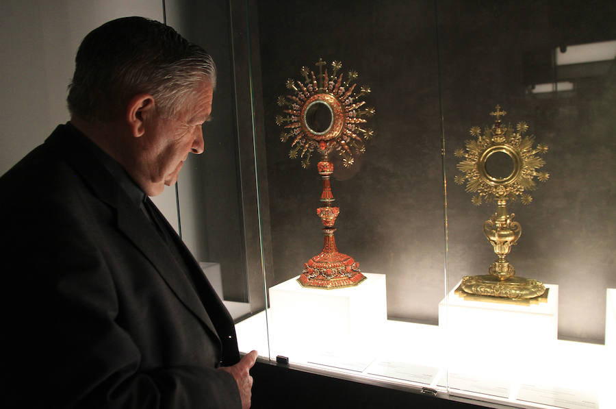 Fotos: Inauguración del museo de orfebrería del Palacio Episcopal