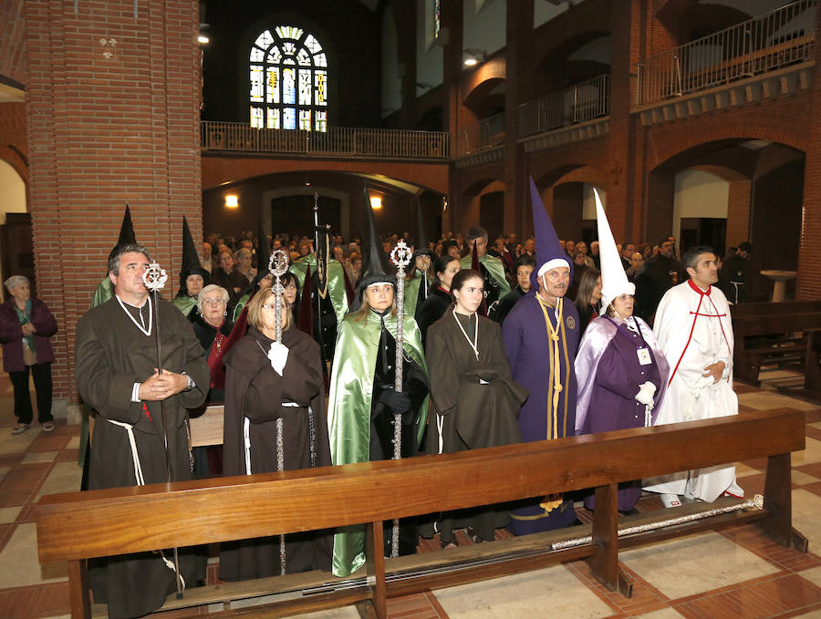 Fotos: Procesión de Piedad y Reconciliación