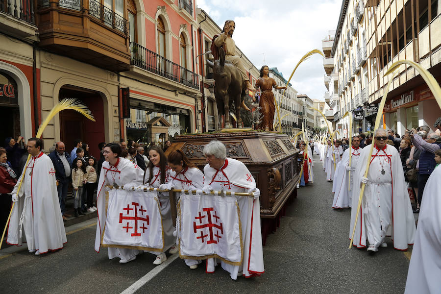 Fotos: Procesión del Domingo de Ramos en Palencia