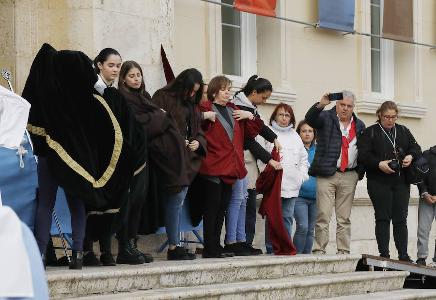 Fotos: Procesión de Las Cinco LLagas en Palencia