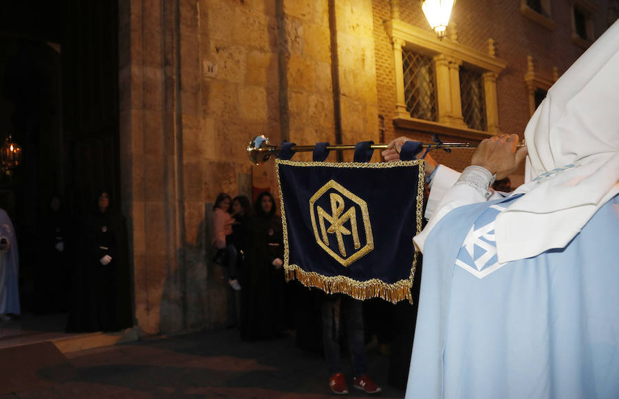 Fotos: Procesión de Las Cinco LLagas en Palencia