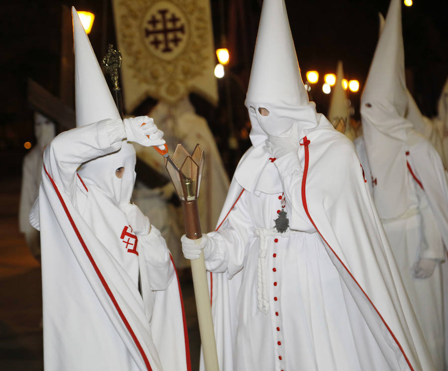 Fotos: Procesión de Las Cinco LLagas en Palencia