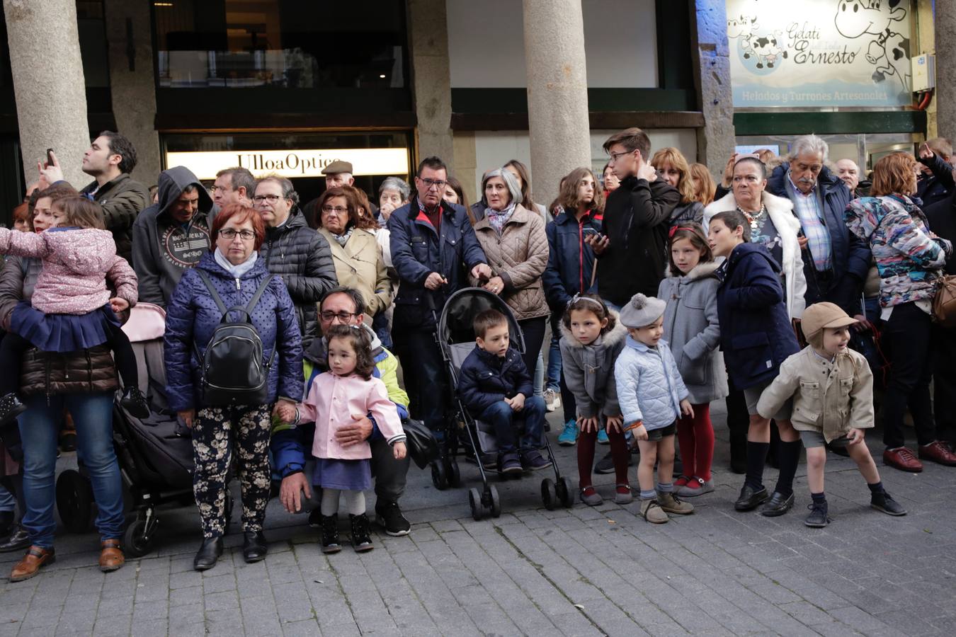 Fotos: Público en la procesión del Santísimo Rosario del Dolor de Valladolid (2/2)