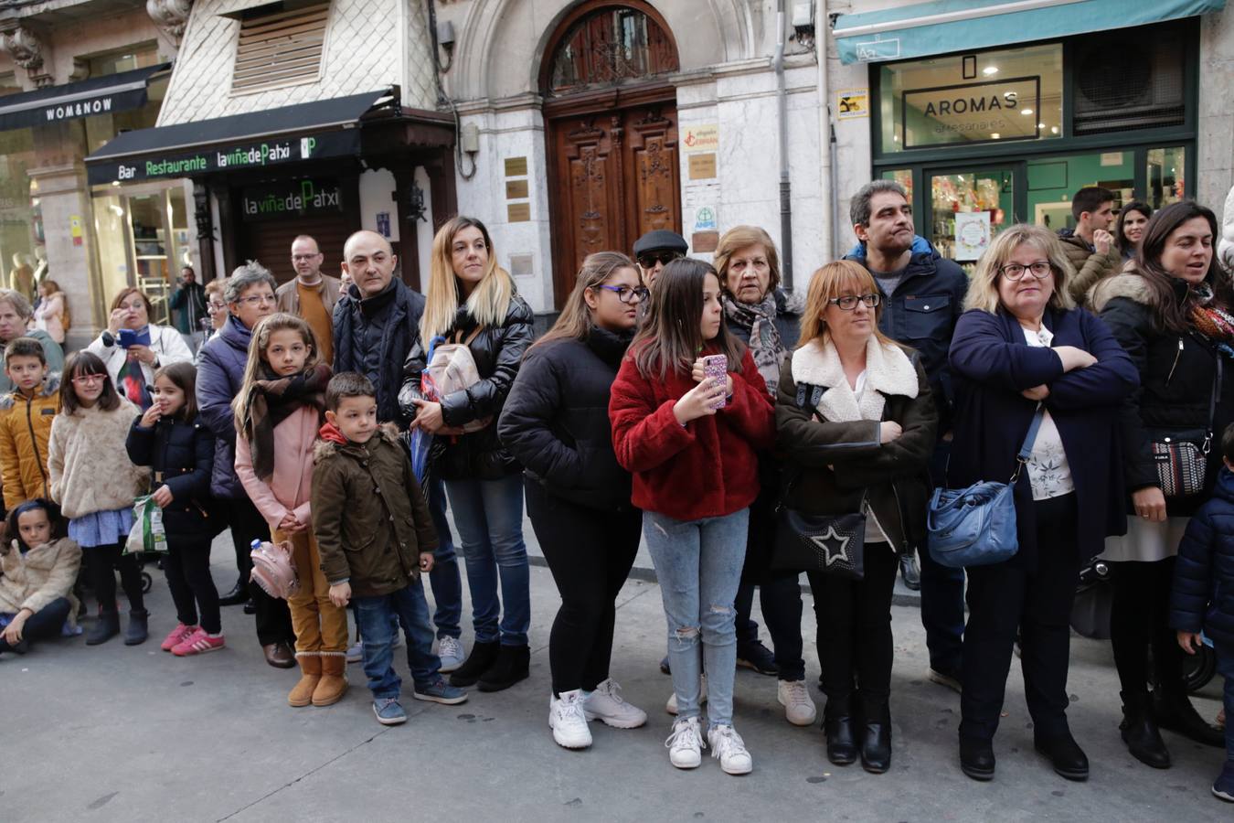 Fotos: Público en la procesión del Santísimo Rosario del Dolor de Valladolid (2/2)