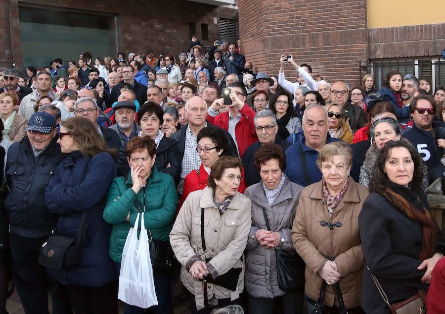 Fotos: Procesión y Oración de los Cinco Misterios en Santa Eulalia