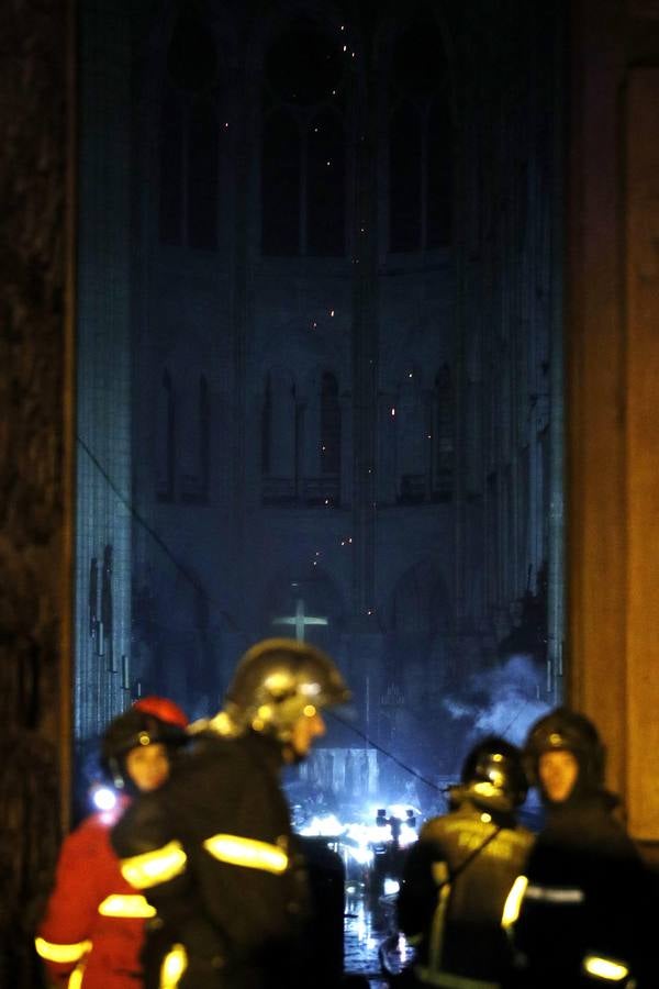 Fotos: Así ha quedado el interior de Notre Dame