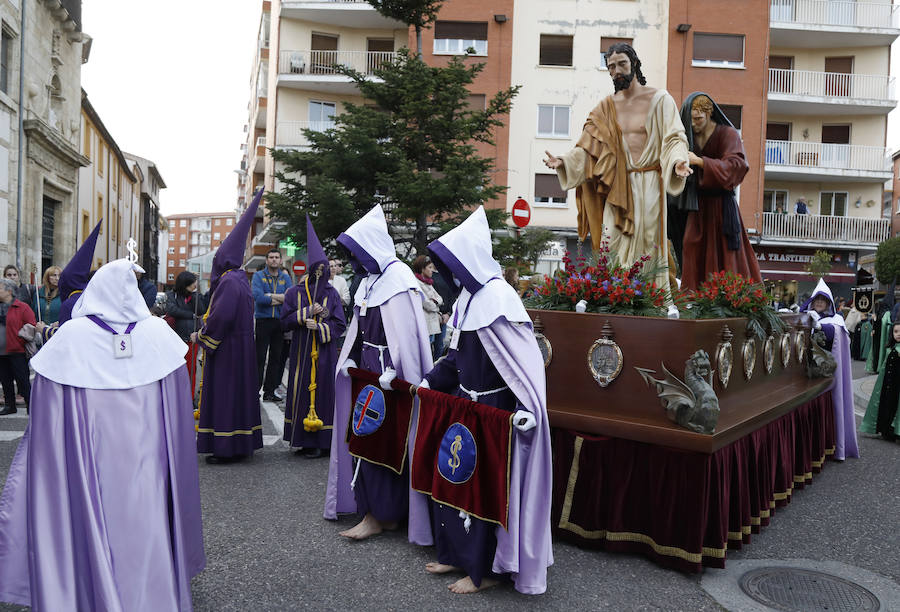 Fotos: Procesión del Prendimiento en Palencia