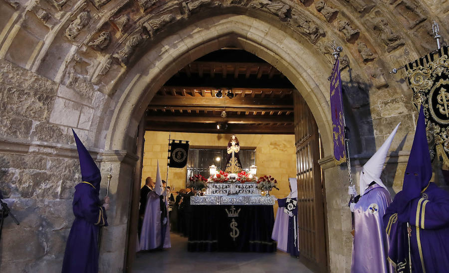 Fotos: Procesión del Prendimiento en Palencia