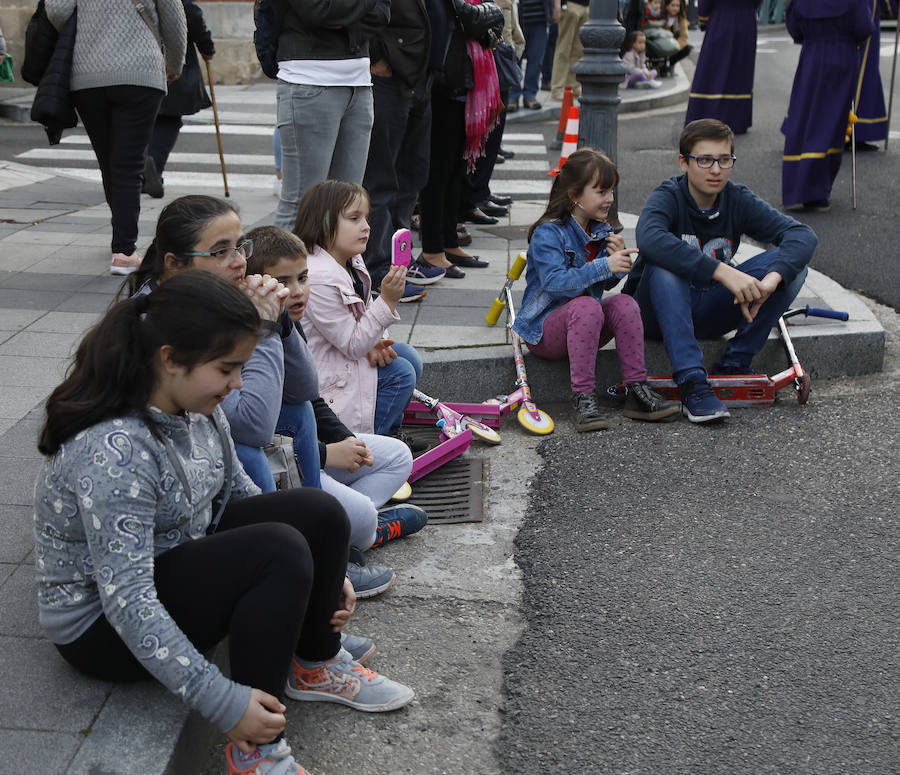 Fotos: Procesión del Prendimiento en Palencia