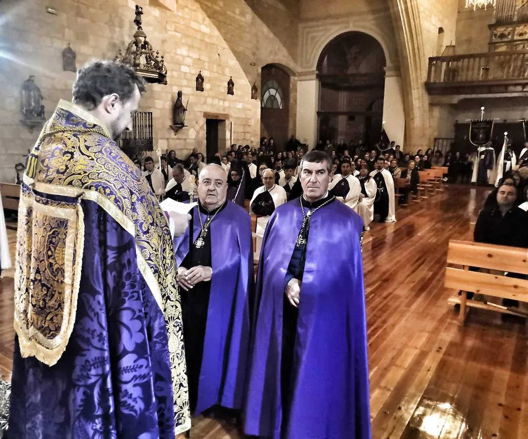 Participaron las cofradías del Santo Sepulcro de la localidad y la del Descendimiento y Santo Cristo de la Buena Muerte de Valladolid