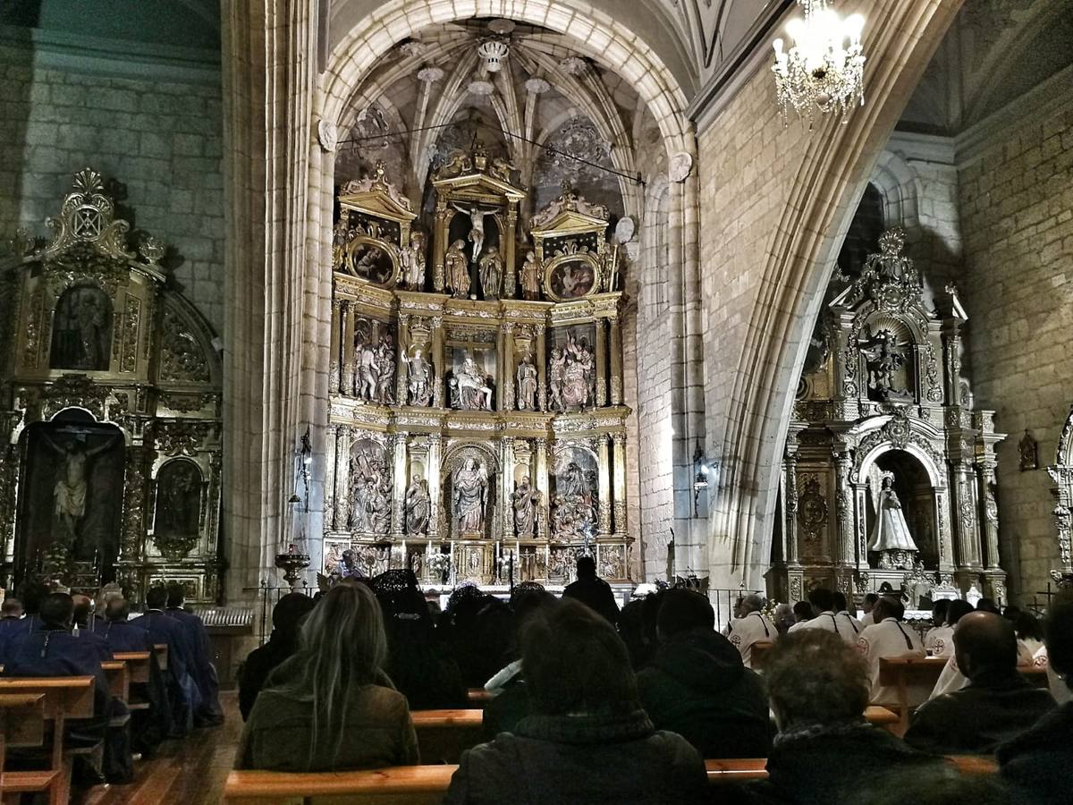 Participaron las cofradías del Santo Sepulcro de la localidad y la del Descendimiento y Santo Cristo de la Buena Muerte de Valladolid