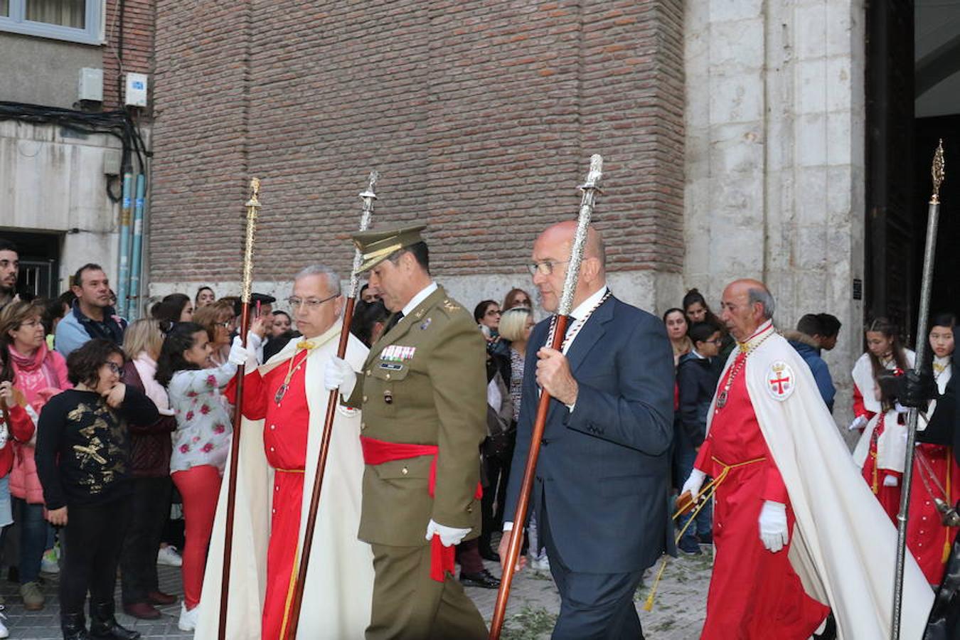 Comitiva de la Cofradía del Despojado en la procesión del Encuentro