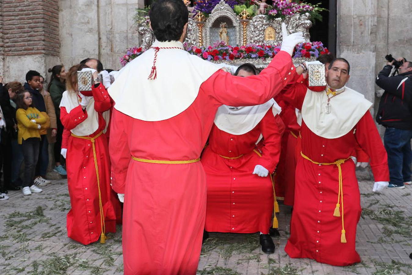 Comitiva de la Cofradía del Despojado en la procesión del Encuentro