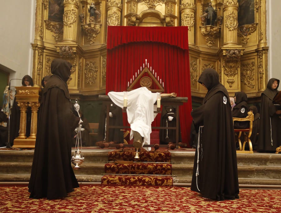 Fotos: Ejercicio de Tinieblas en la iglesia de San Agustín
