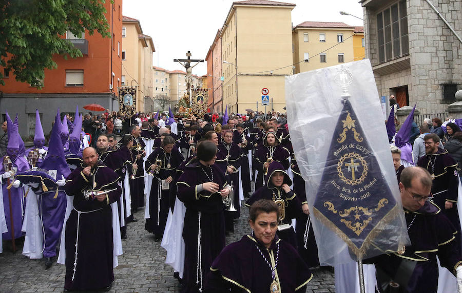 Fotos: Procesiones de Jueves Santo pasadas por agua