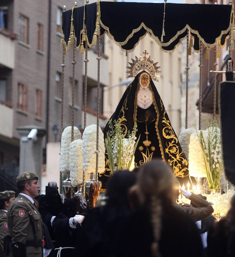 Fotos: Procesiones de Jueves Santo pasadas por agua