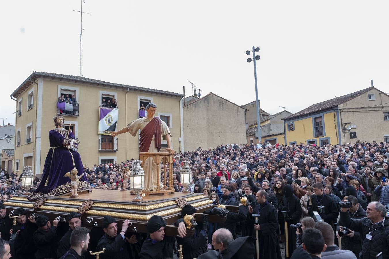 Fotos: Procesión del Mandato y La Pasión en Medina de Rioseco