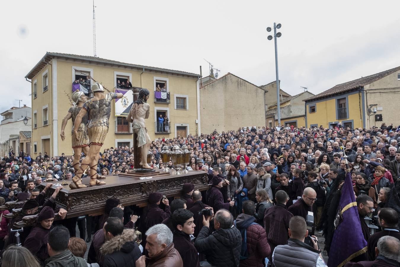Fotos: Procesión del Mandato y La Pasión en Medina de Rioseco
