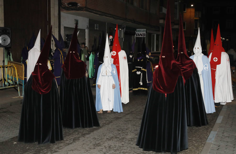 Fotos: Procesión de La Quinta Angustia en Palencia