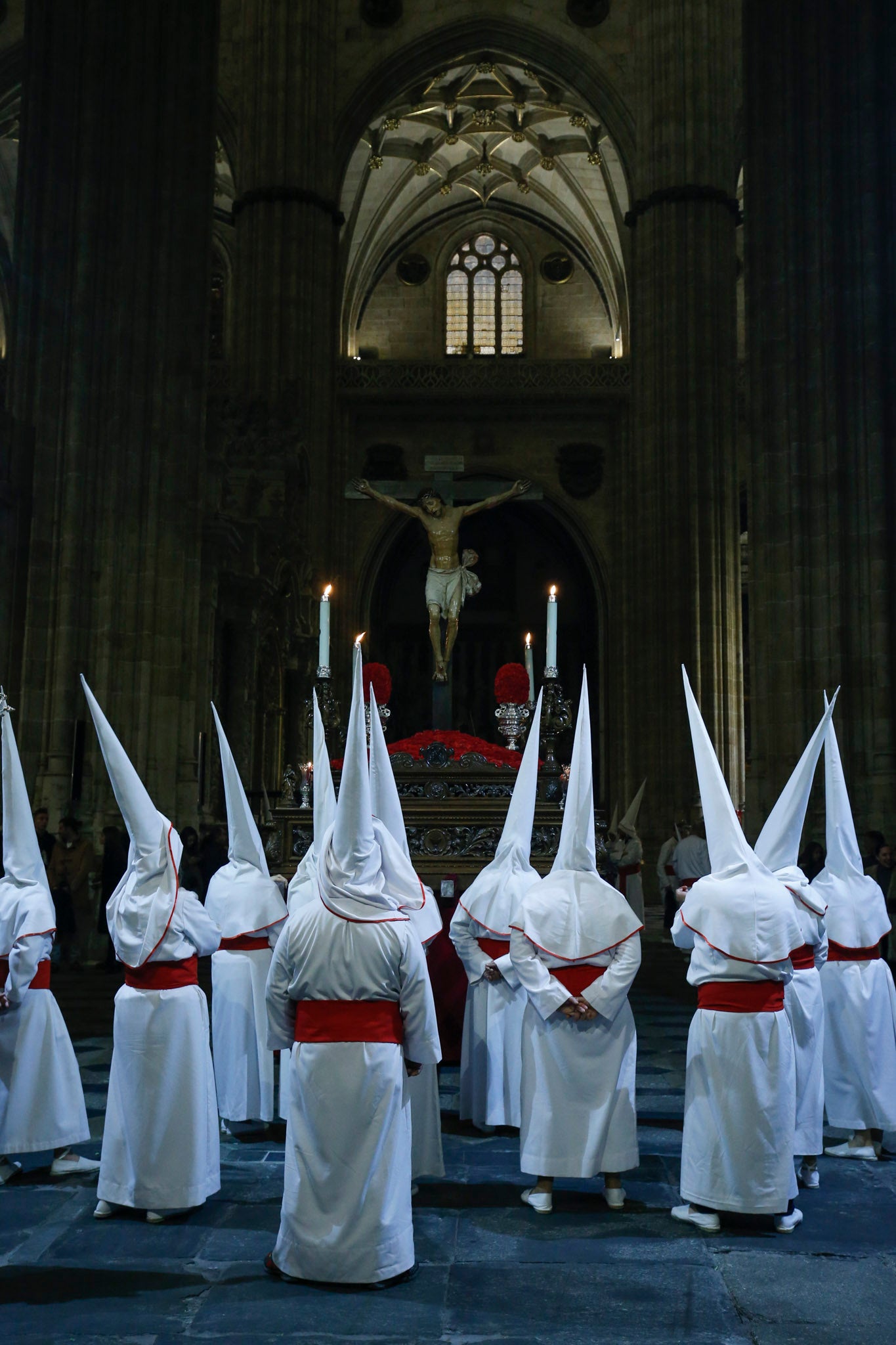 Fotos: El Yacente no pudo salir de la Catedral de Salamanca