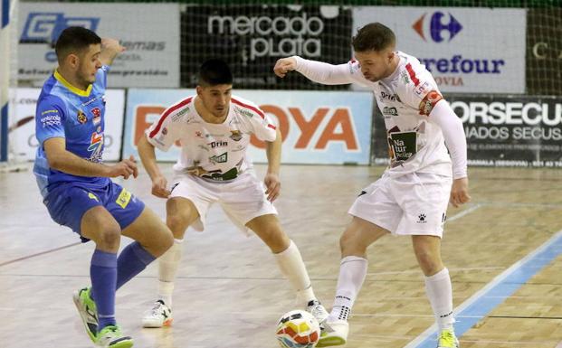 El capitán Buitre, que será baja para este partido, durante un encuentro en el Pedro Delgado.