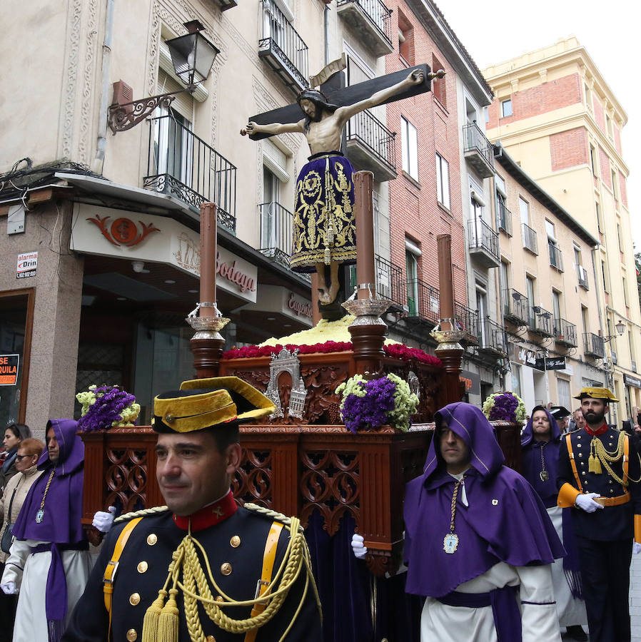 Fotos: Desfiles procesionales en la mañana del Viernes Santo