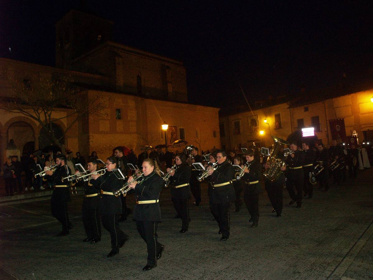 Fotos: Procesión del Silencio el Jueves Santo en Olmedo