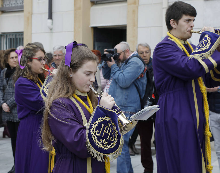 Fotos: La procesión de Los Pasos entre San Pablo y la Catedral