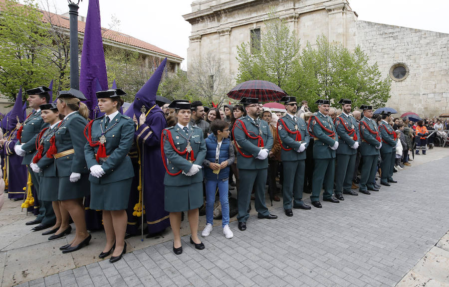 Fotos: La procesión de Los Pasos entre San Pablo y la Catedral