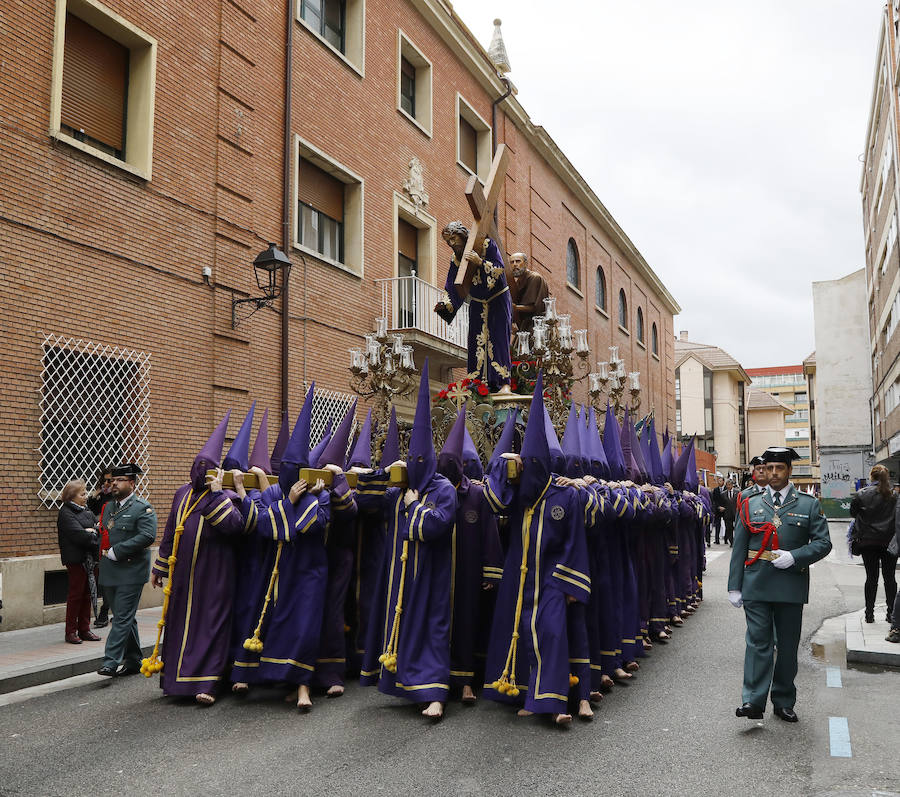 Fotos: La procesión de Los Pasos entre San Pablo y la Catedral