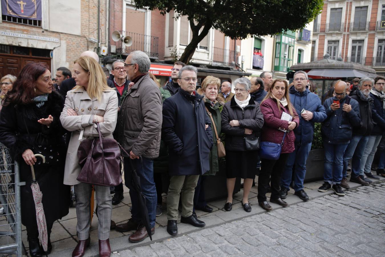 Fotos: Público en la Procesión General de Valladolid (1/3)