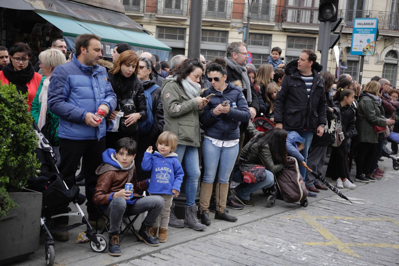 Fotos: Público en la Procesión General de Valladolid (1/3)