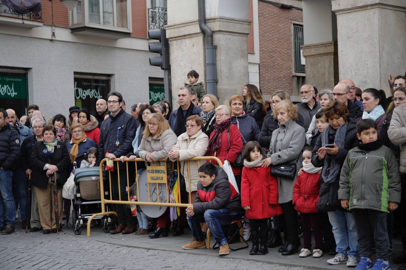 Fotos: Público en la Procesión General de Valladolid (1/3)