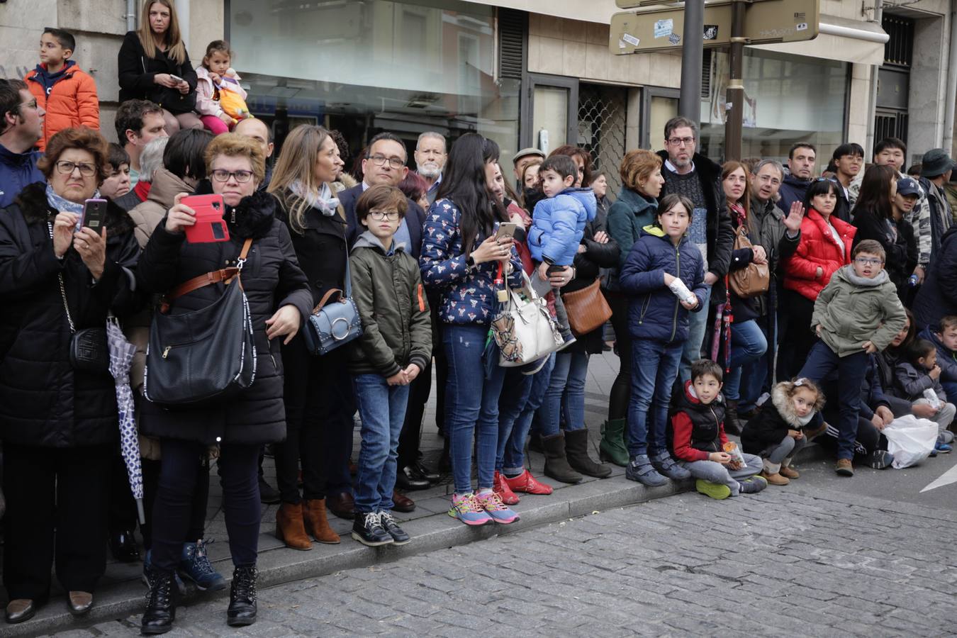 Fotos: Público en la Procesión General de Valladolid (1/3)