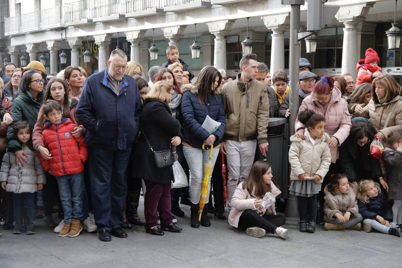 Fotos: Público en la Procesión General de Valladolid (3/3)