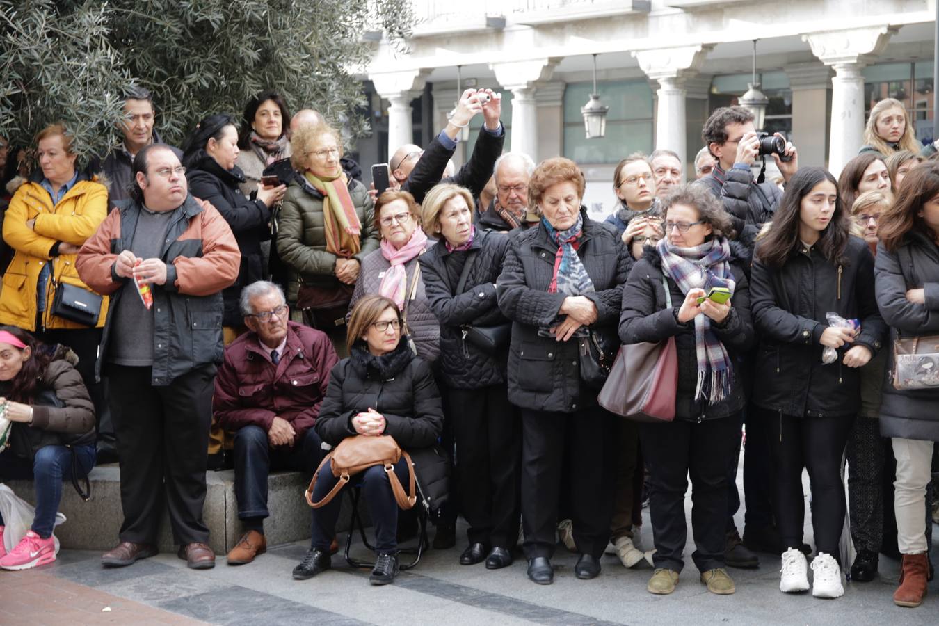 Fotos: Público en la Procesión General de Valladolid (3/3)