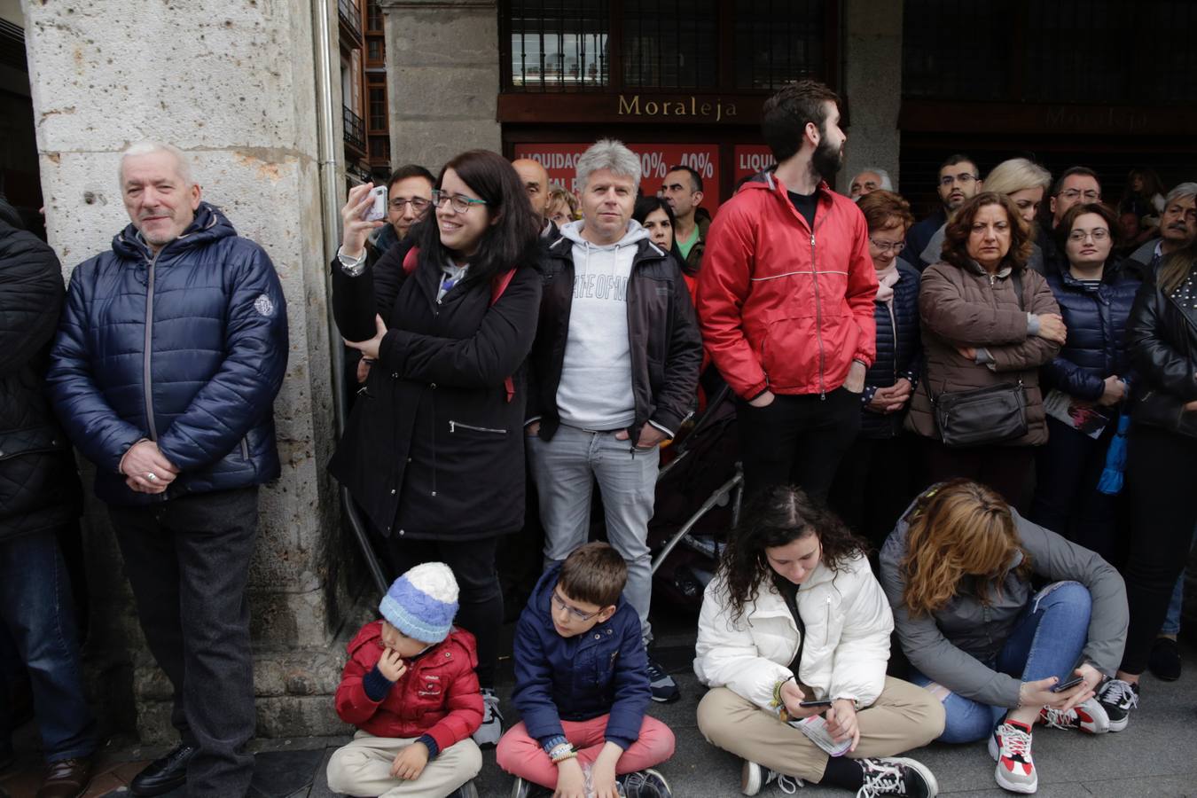 Fotos: Público en la Procesión General de Valladolid (3/3)
