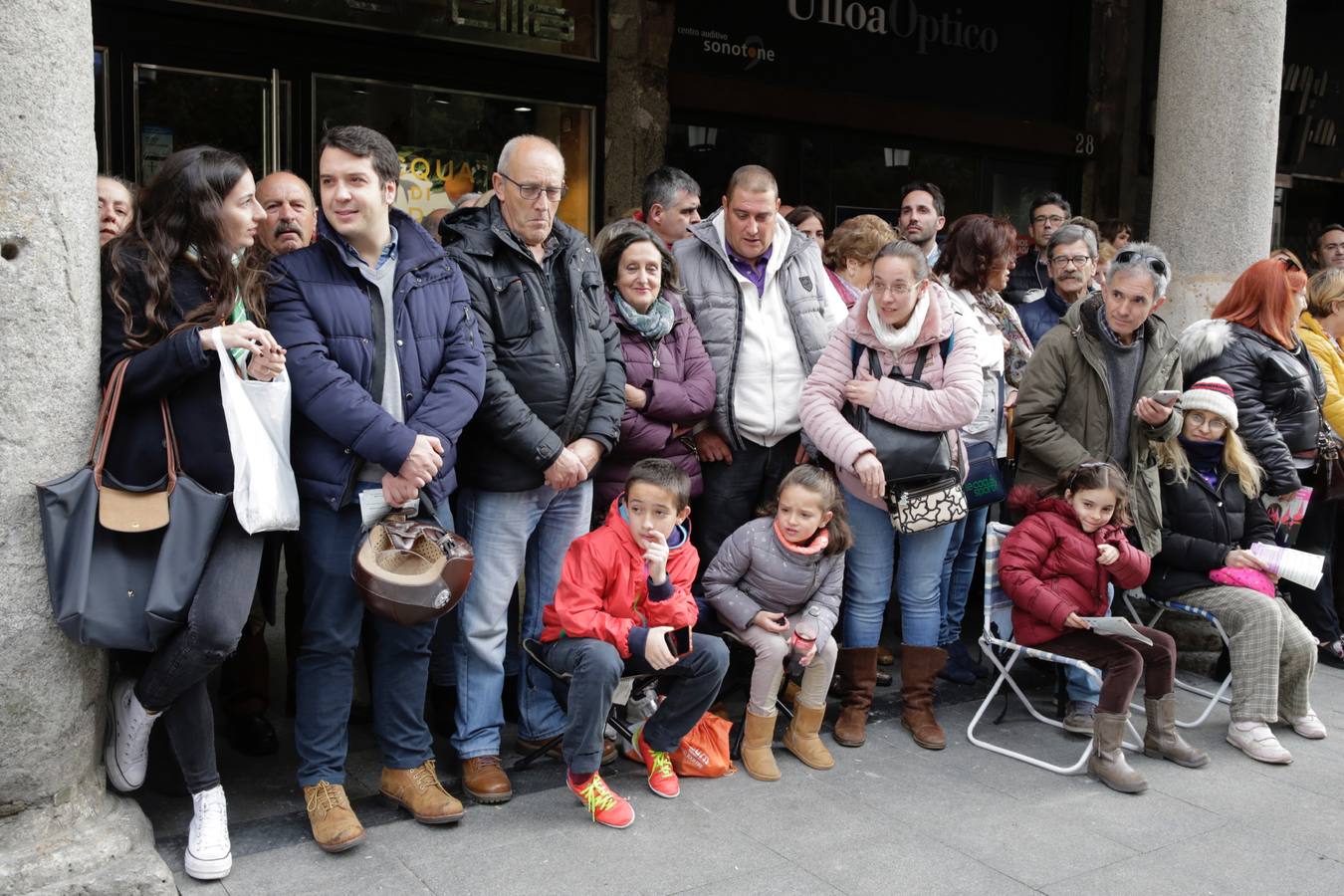 Fotos: Público en la Procesión General de Valladolid (3/3)