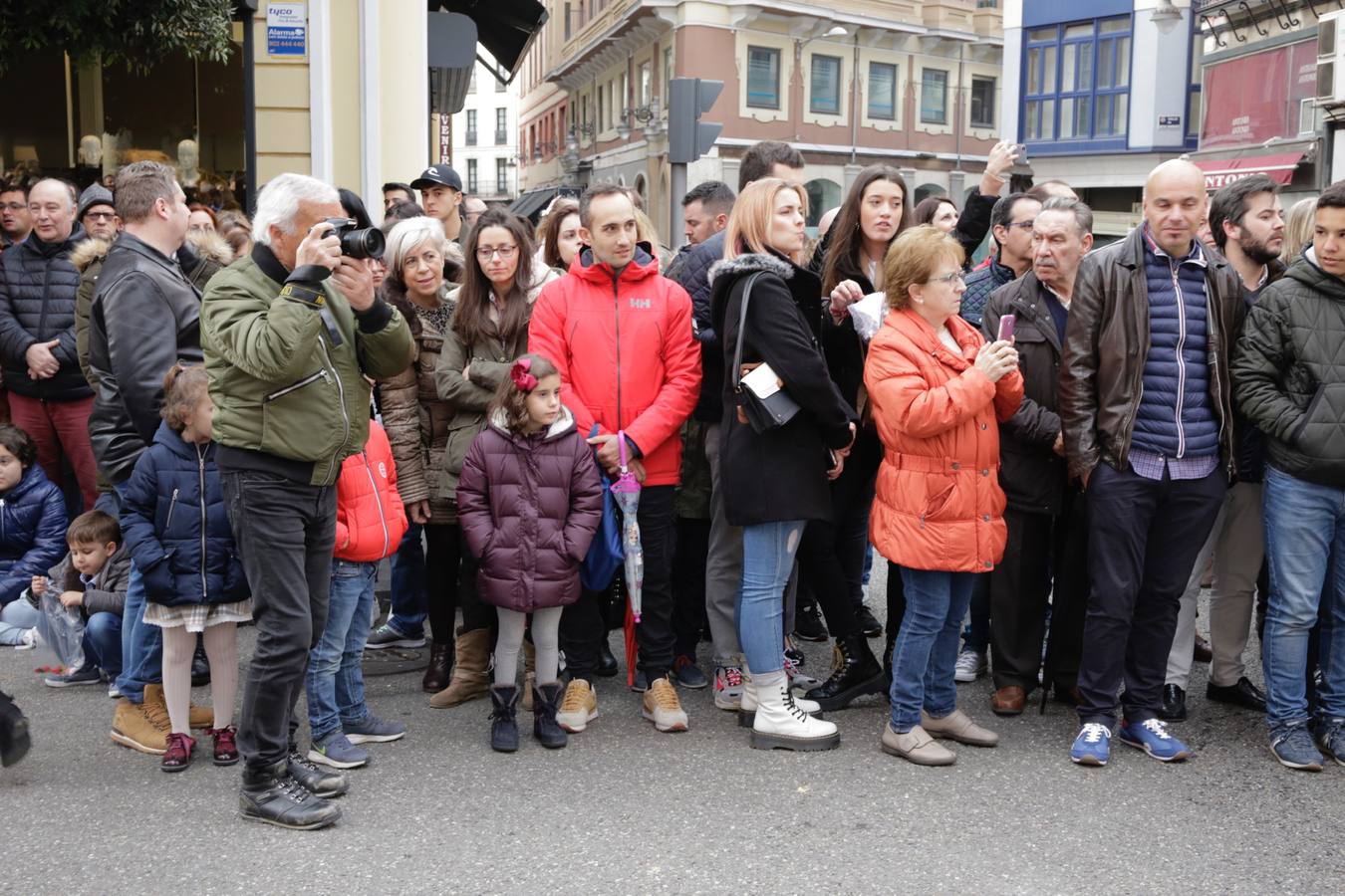 Fotos: Público en la Procesión General de Valladolid (3/3)