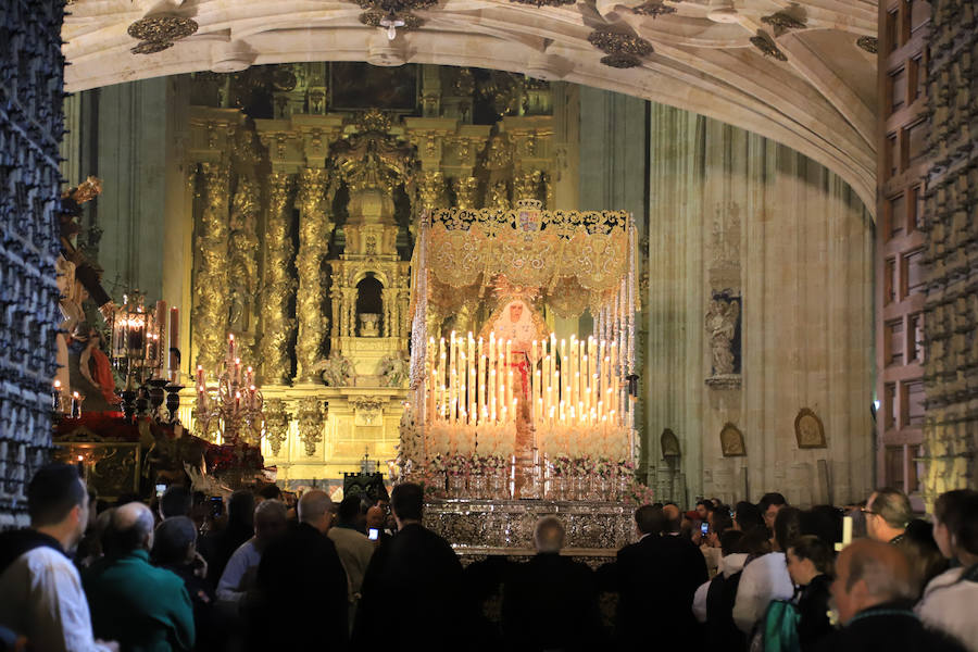 Pese a las intenciones iniciales de salir por las calles del casco histórico, el miedo a que sucediese como por la noche con Amor y Paz hizo recapacitar a los hermanos