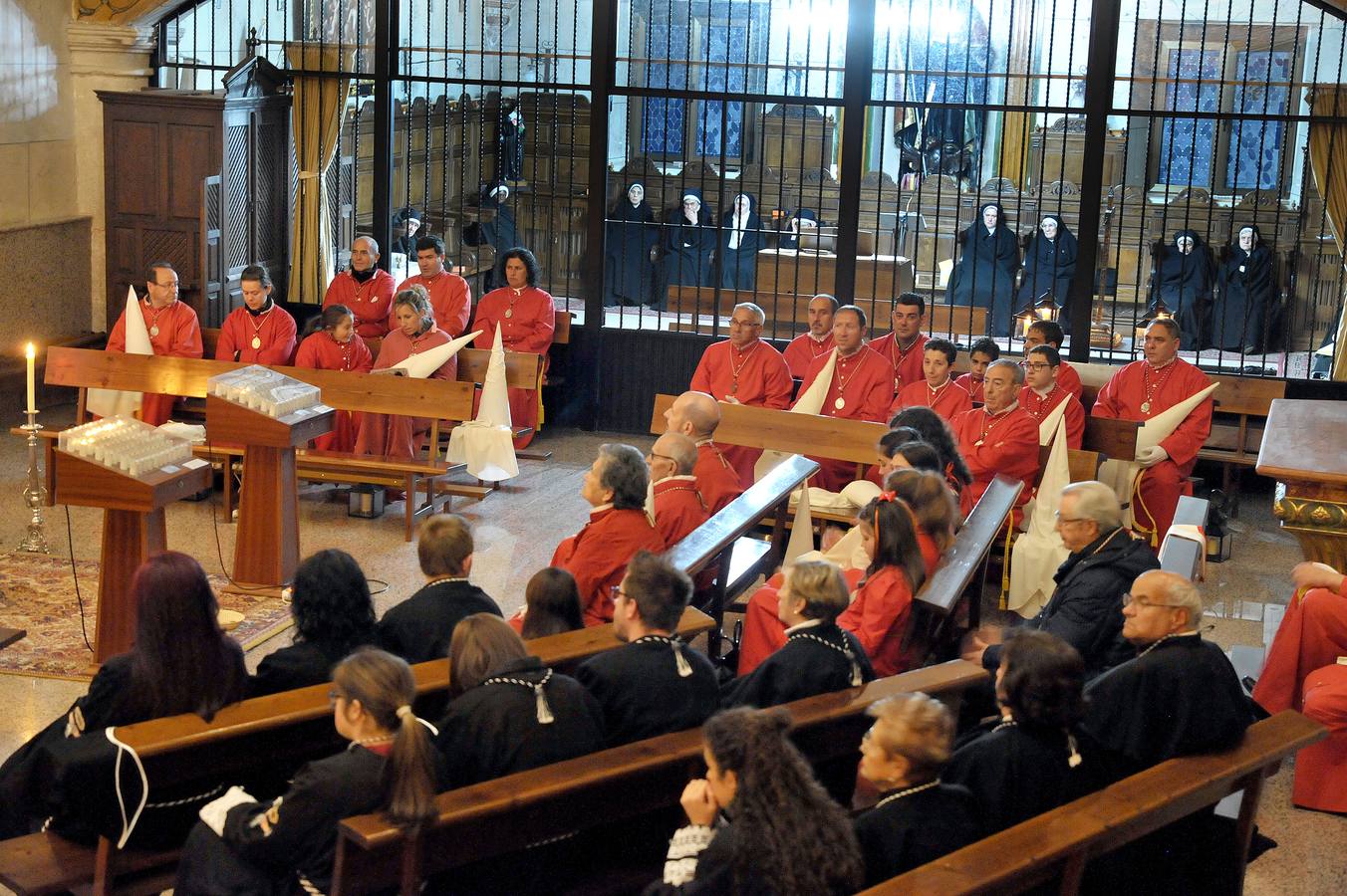 Fotos: Procesión de la Vera Cruz de Medina del Campo, suspendida por la lluvia