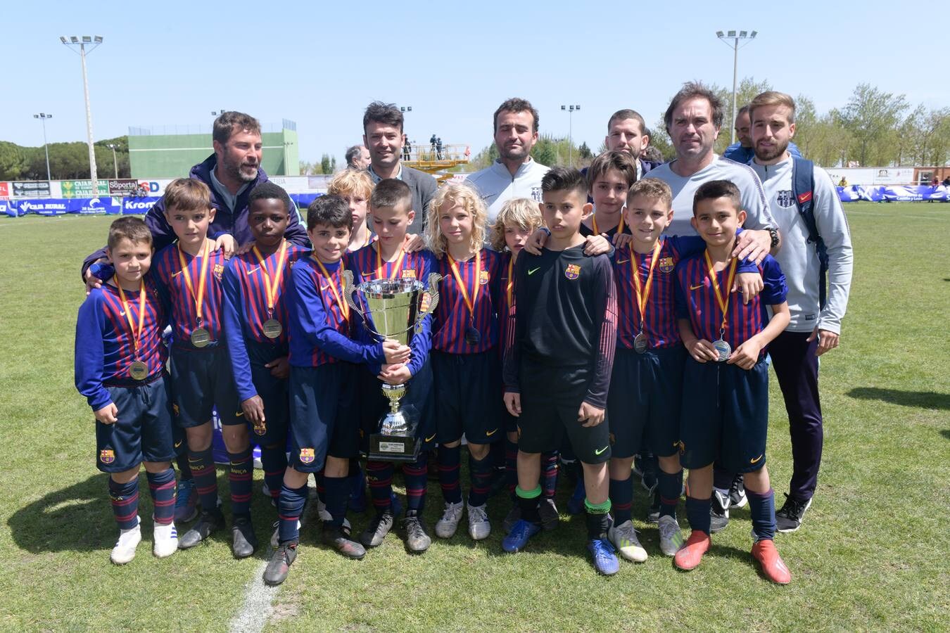 Venció por 1-2 en una gran final al campeón de la edición anterior, el FC Barcelona con un campo de Las Salinas a rebosar