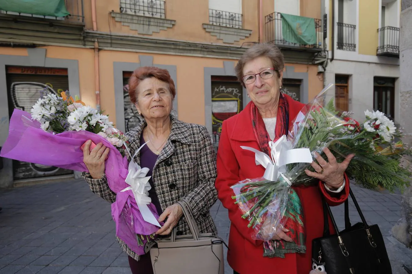 Fotos: Ofrecimiento de los Dolores de Valladolid a la Santísima Virgen (2/2)